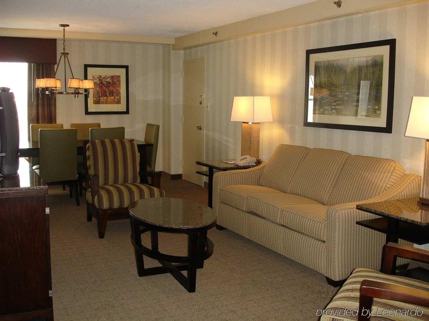 Doubletree By Hilton Hotel Wilmington Room photo